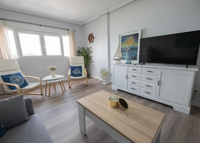 El Embarcadero Apartment *