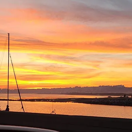 El Embarcadero * Pedreña